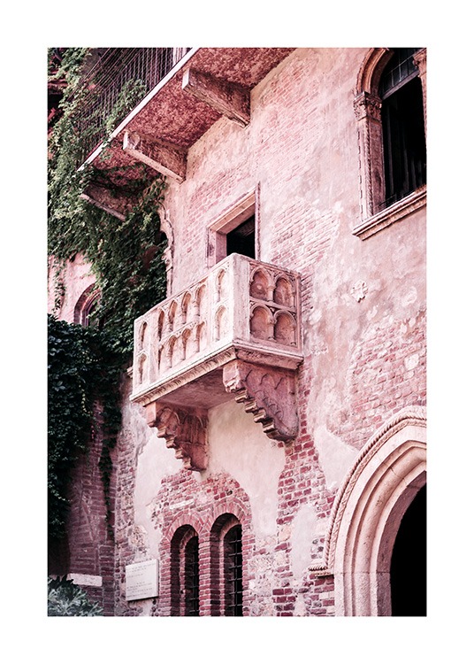 Photograph of balcony in Verona, Italy, from Romeo & Juliet